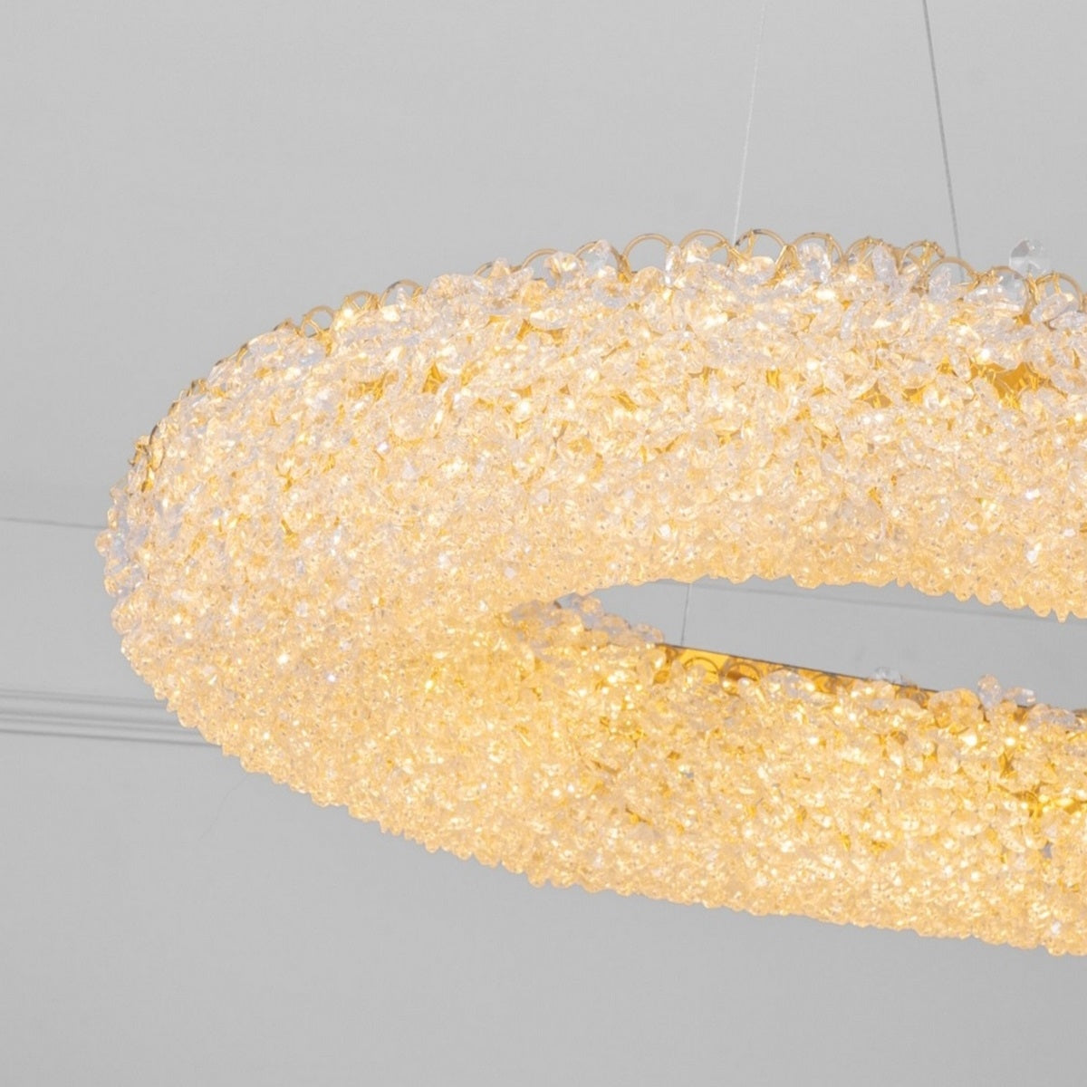 ثريا كريستال بيضاوية LED فاخرة – تصميم عصري
