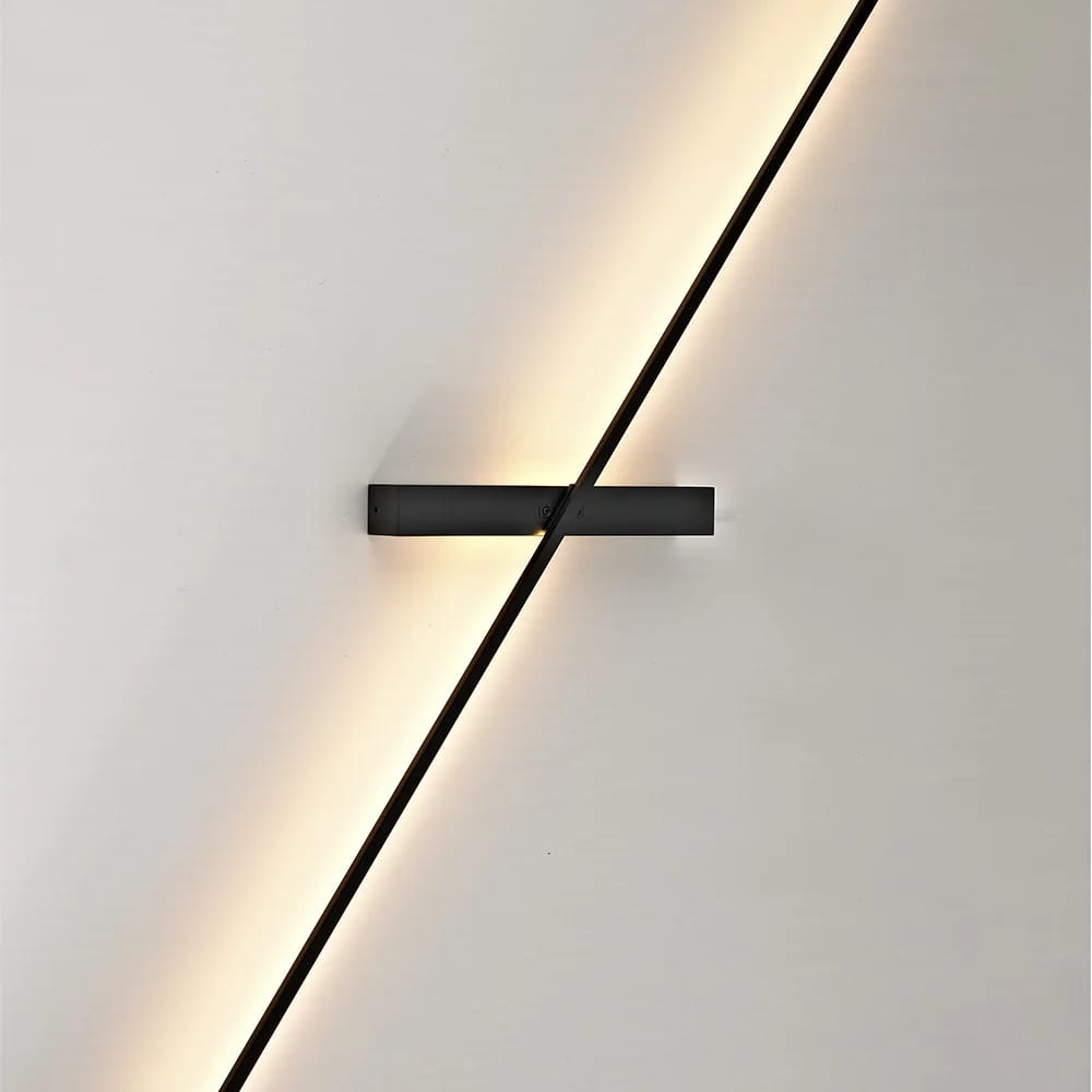 إنارة جدارية Linear Glow – لينير جلو
