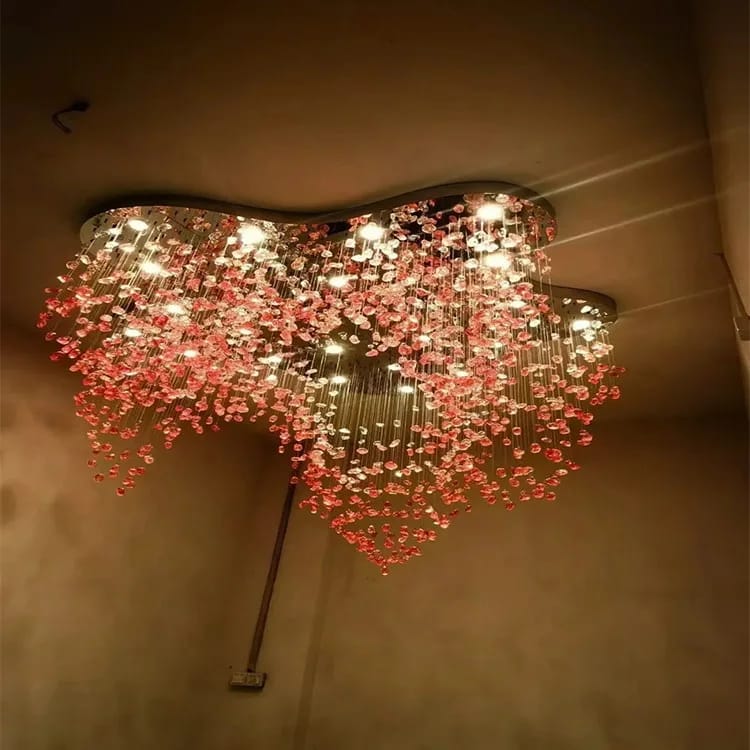 أحجار زجاجية ديكورية لتفصيل الثريات – Decorative Glass Stones for Custom Chandeliers